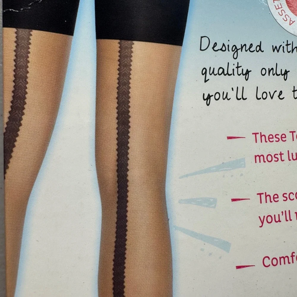 Spanx Assets Pantyhose Red Hot Label Textured Scallop Backseam Sheer 3‎ Black